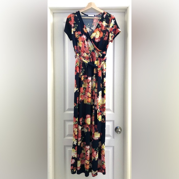 Navy Floral Maxi Dress - Picture 1 of 4